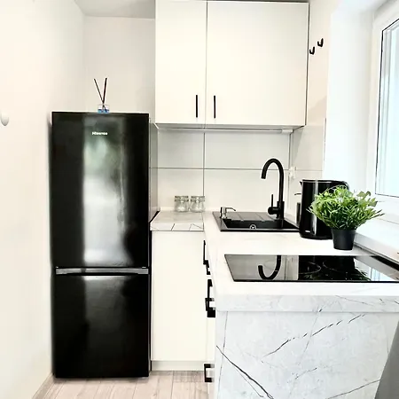 Goplanska Free Parking Self Check-in 24h Poznan