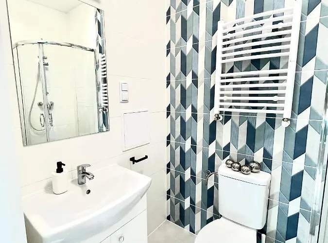 Goplańska Free Parking Self Check-in 24h