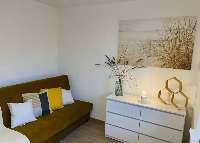 Goplańska Free Parking Self Check-in 24h